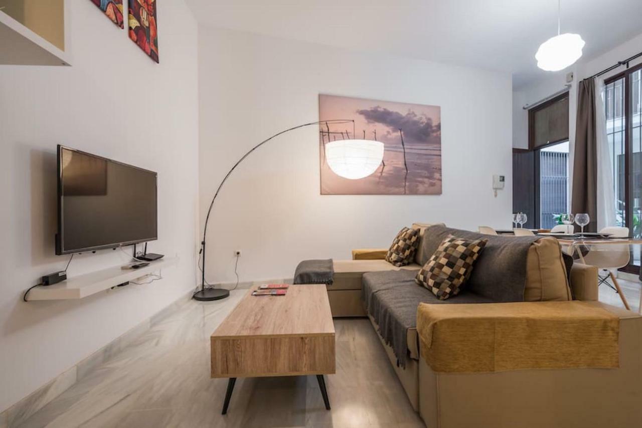 Design Apartment In The City Center Málaga Buitenkant foto