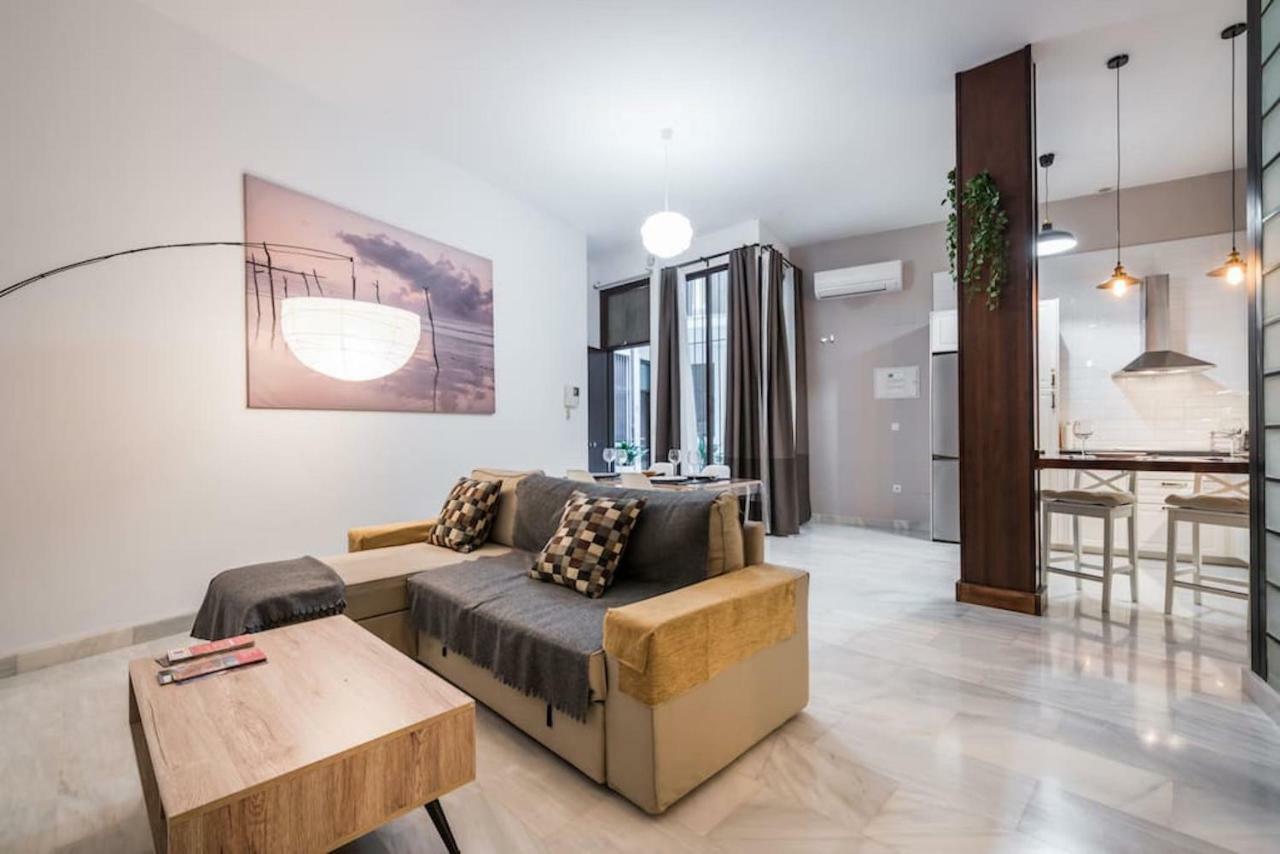 Design Apartment In The City Center Málaga Buitenkant foto