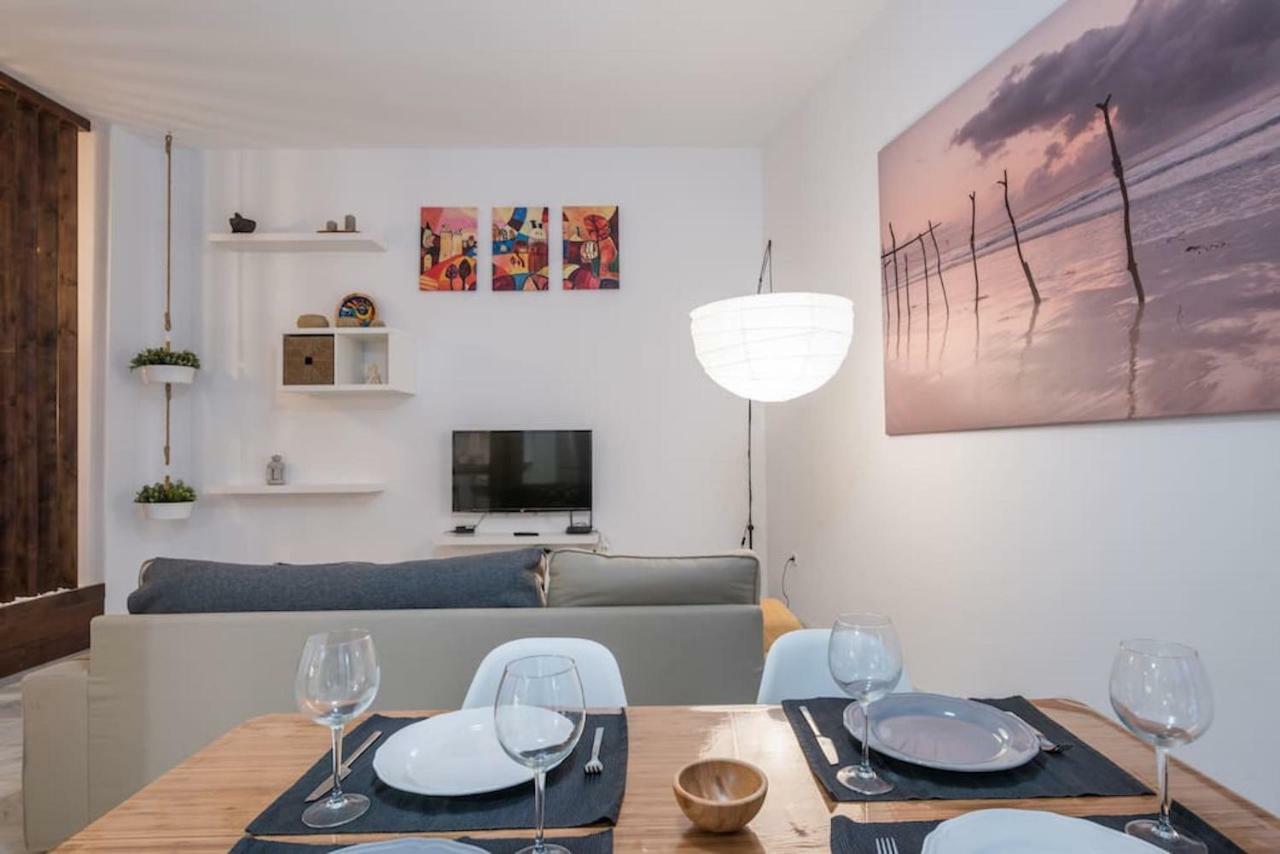 Design Apartment In The City Center Málaga Buitenkant foto